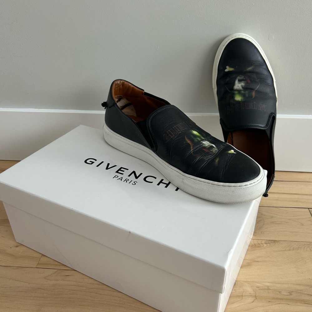 Givenchy Black and White Men's Slip-On Sneakers